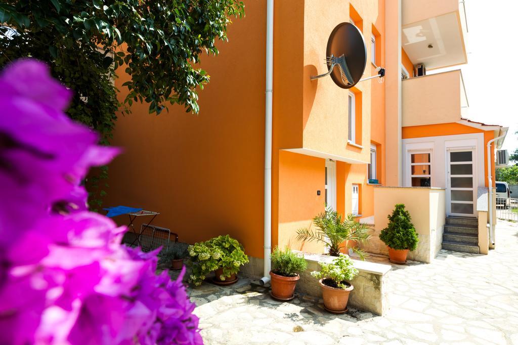 Apartments Villa Orange Zadar Exterior photo